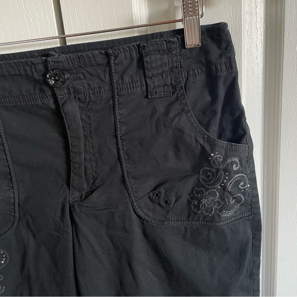 Gloria Vanderbilt Brooke Skimmer Capri Pants Women’s 8 Missy Beaded Embroidered - Picture 3 of 16